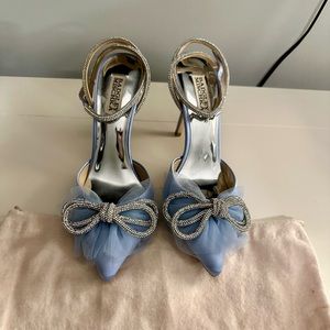 Badgley Mischka Sacred Bow Pump in Azure Blue Satin Size 7.5